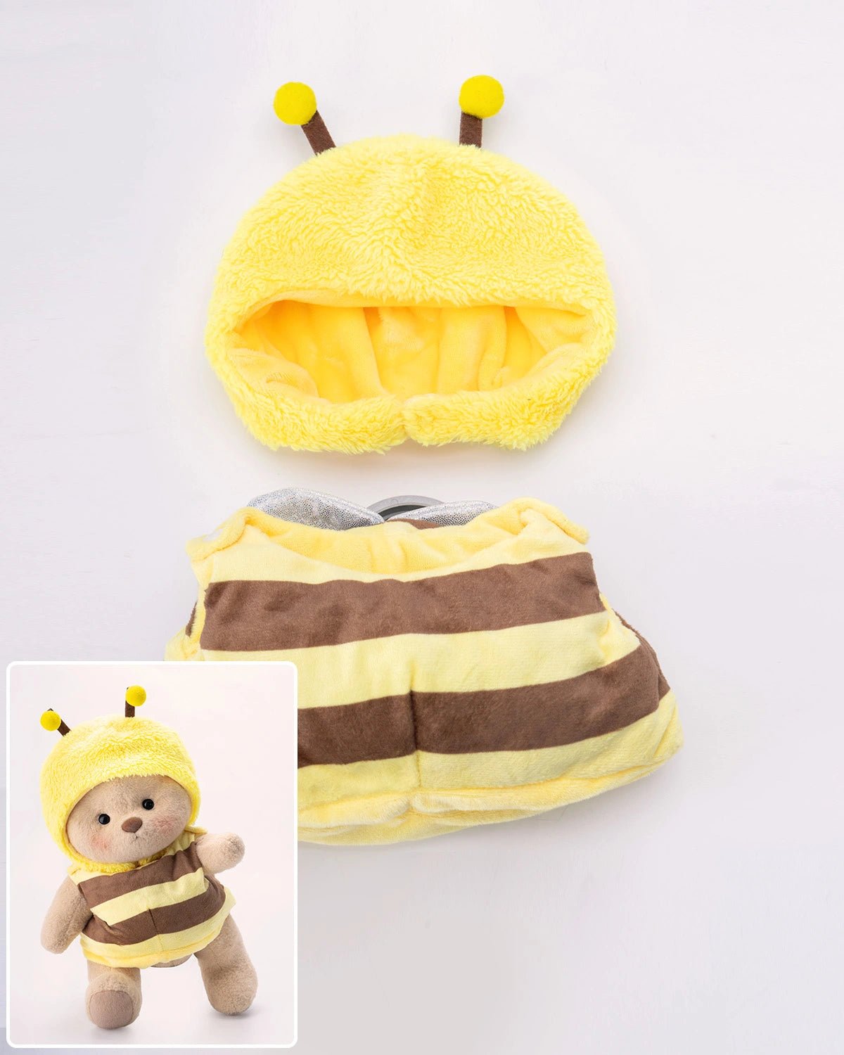 Ursulet Handmade Premium cu Hainute Personalizabile - FluffyCuddle - 